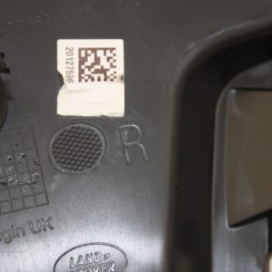 Range Rover Vogue L460 Front Right Bracket 2022 ON *ONE CLIP DAMAGED* - Image 10