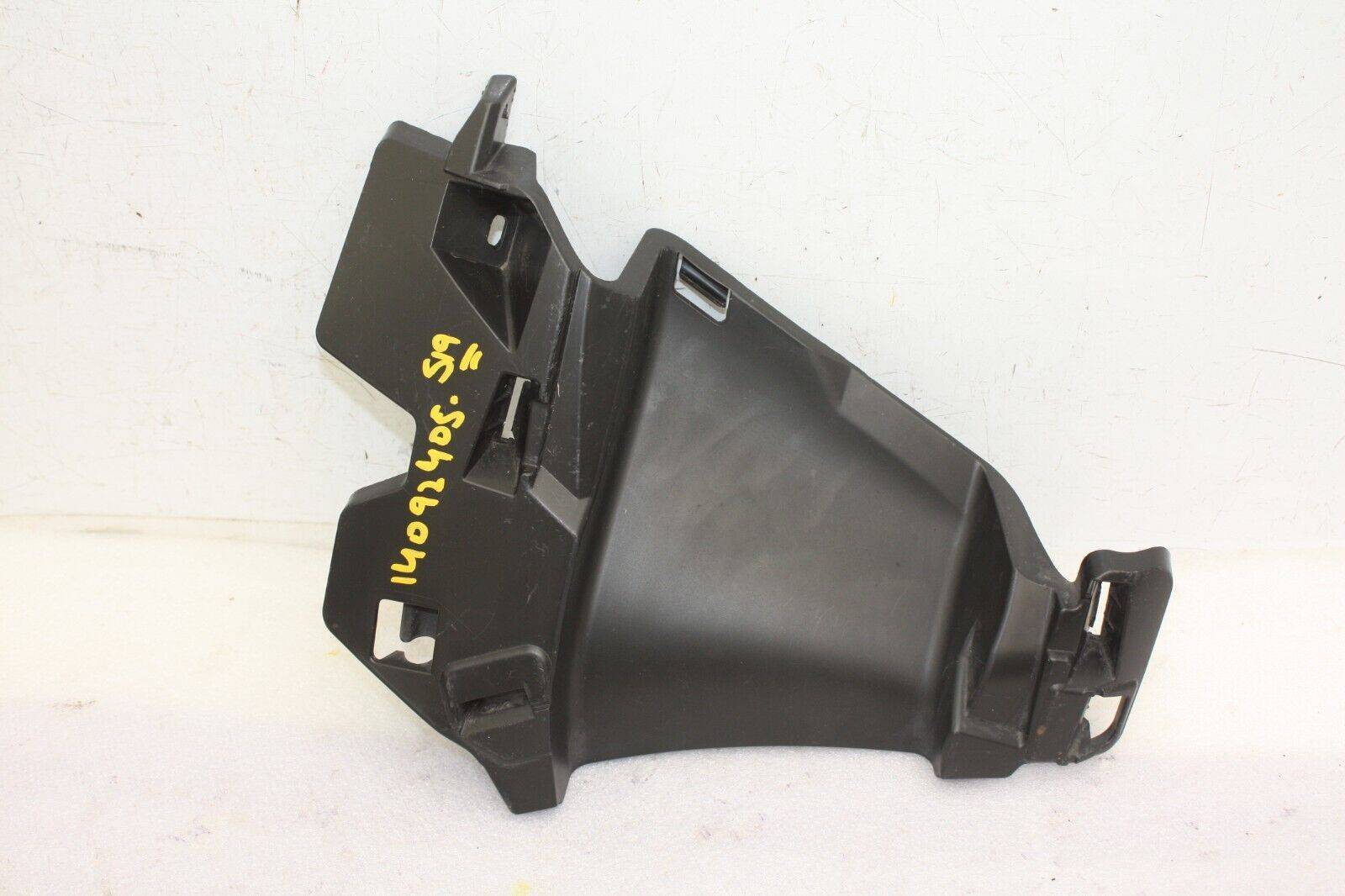 Renault Clio Front Bumper Right Side Air Intake 2019 2023 960165547R Genuine 176578422419