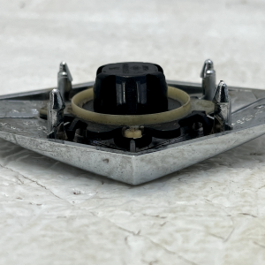 Renault Megane Front Emblem Badge Logo 8200145816 Genuine - Image 10