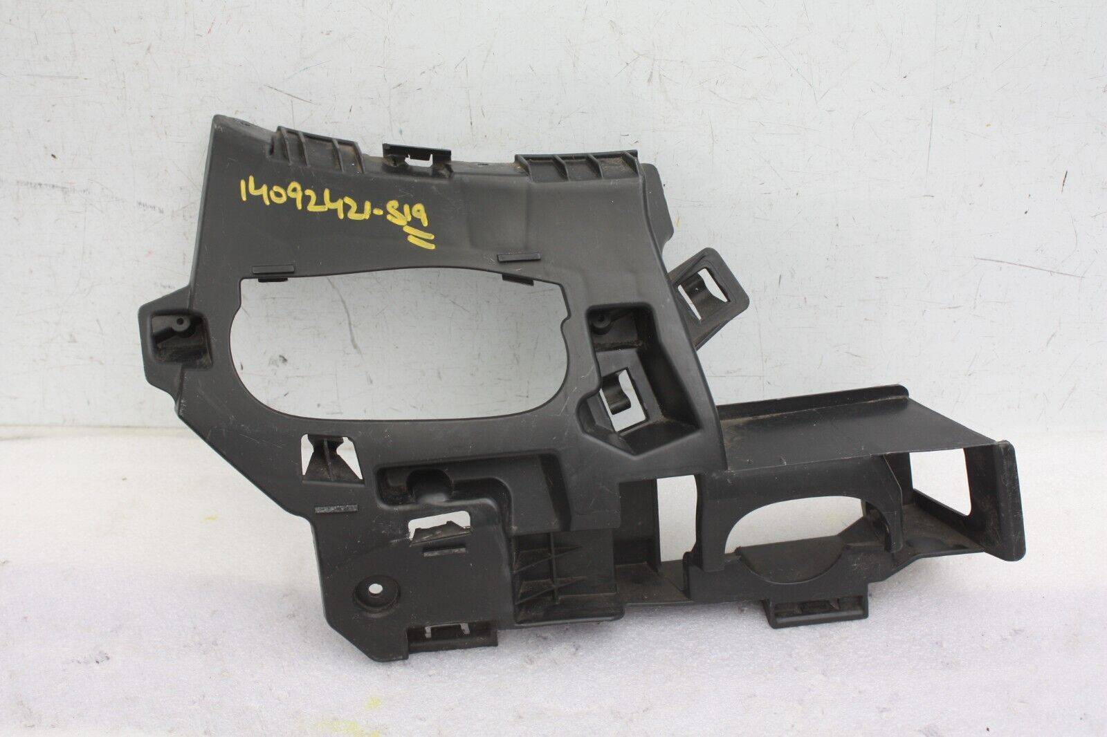 Smart-Fortwo-W453-Front-Bumper-Right-Side-Bracket-2015-2019-A4538260214-Genuine-176605974859