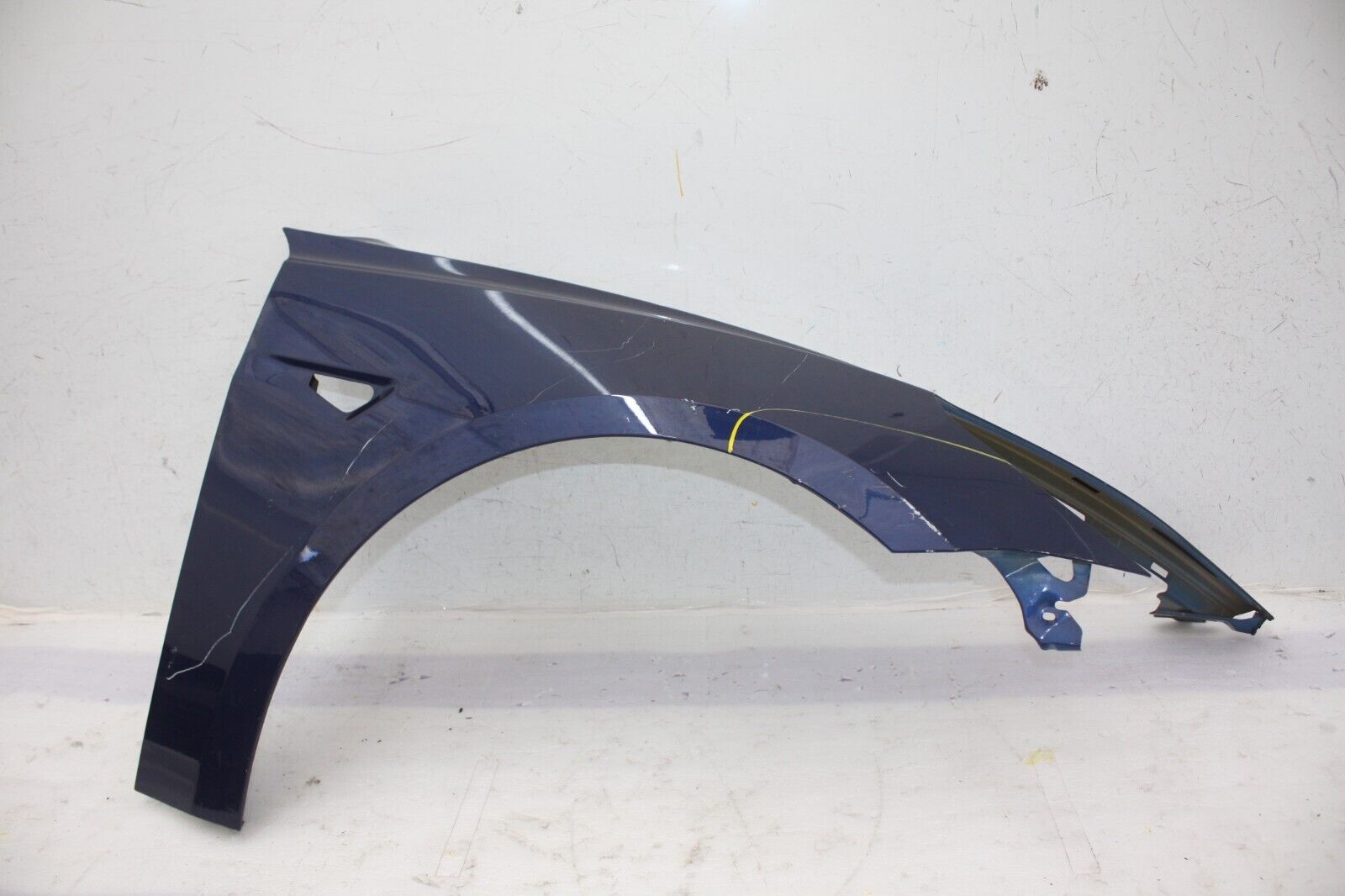 Tesla Model 3 Front Right Side Wing 2019 TO 2024 1091093-F Genuine *DAMAGED*