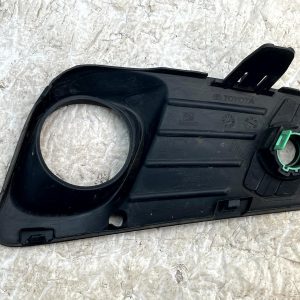 Toyota C-HR Front Right Bumper Fog Light Grille Trim 19-23 52127-F4160 Genuine - Image 7