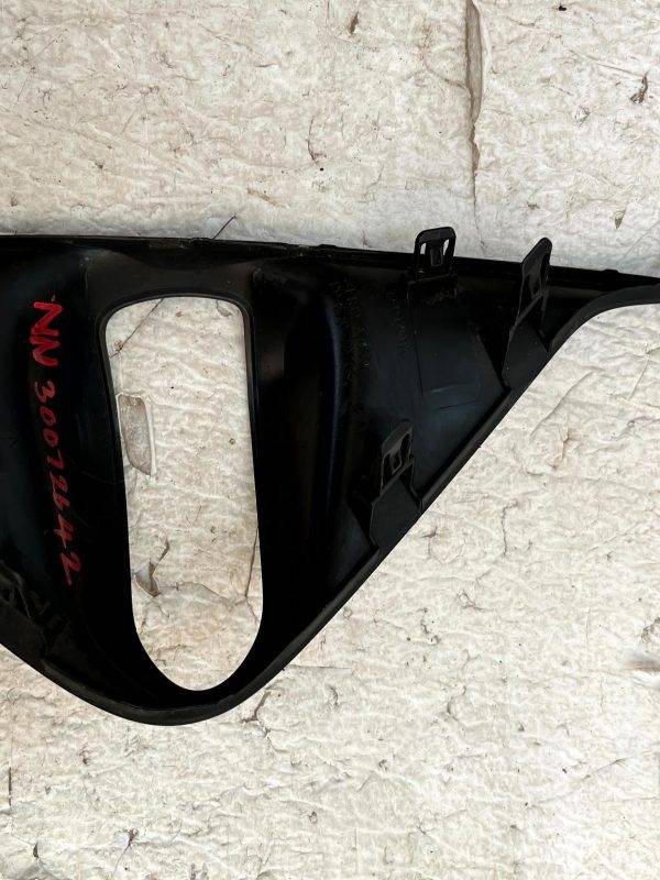 Toyota Prius PHV Front Bumper Left Fog Light Surround 16 22 81482 47130 Genuine 178440002509 8