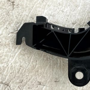 Toyota Yaris MK3 Rear Right Tail Light Bracket 2017 TO 2020 52155-0D220 Genuine - Image 7