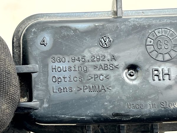 VW Passat B8 Front Right Wing Mirror Puddle Light 2014 2023 3G0945292A Genuine 178225229919 10