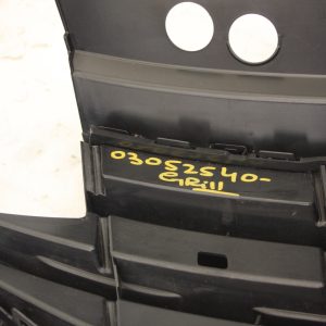 VW Tiguan Front Bumper Grill 5NA853651BC Genuine *DAMAGED* - Image 12