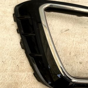 VW Tiguan Mk2 R-Line Front Bumper Left Lower Grill Trim 2020-2024 5NA853665J - Image 3