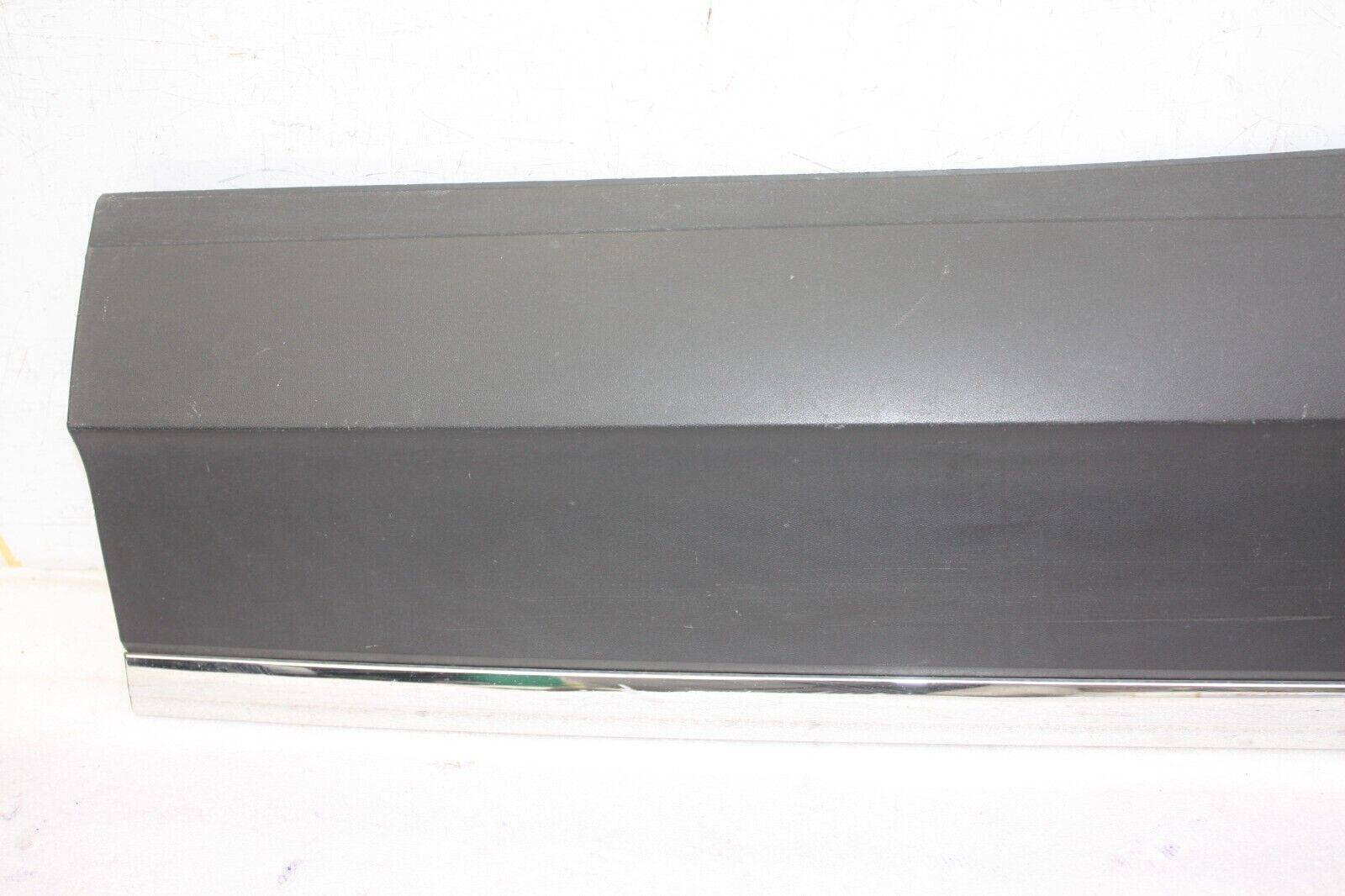 VW-Tiguan-Rear-Right-Door-Moulding-5NL854950J-Genuine-176572645059-3