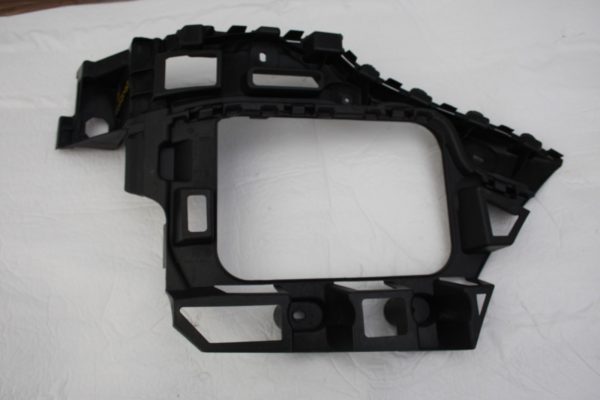 VW-Touareg-Rear-Bumper-Right-Bracket-2010-TO-2018-7P6807394A-Genuine-177485386459