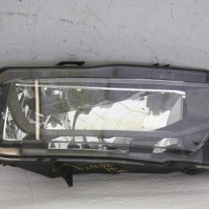 VW Transporter Front Bumper Right Fog Light 2015 to 2020 7E0941662B *DAMAGED*