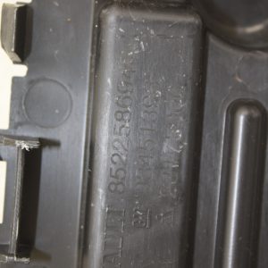 Vauxhall Vivaro Rear Bumper Left Bracket 852258694R Genuine - Image 9