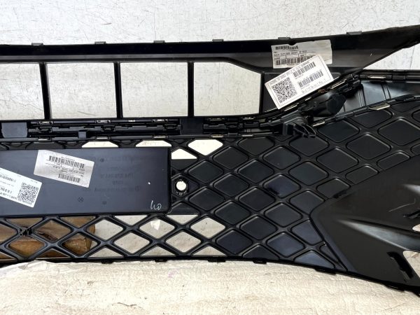 Volkswagen Tiguan R Line Mk3 Front Bumper Grille 2024 ON 571853677B Genuine 178529911969 16