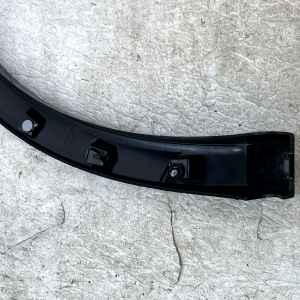 Volkswagen Tiguan Rear Right Wheel Arch Trim 2020 ON 571853818A Genuine - Image 11