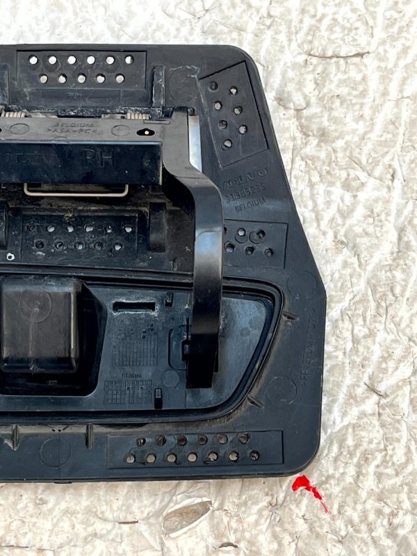 Volvo S90 Mk2 Front Right Headlight Washer Bracket 2016 TO 2023 31383235 Genuine 5 Volvo S90 Mk2 Front Right Headlight Washer Bracket 2016 TO 2023 31383235 Genuine 178427495949 6