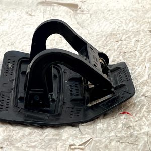 Volvo S90 Mk2 Front Right Headlight Washer Bracket 2016 TO 2023 31383235 Genuine 20 Volvo S90 Mk2 Front Right Headlight Washer Bracket 2016 TO 2023 31383235 Genuine - Image 8