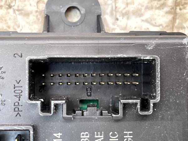 Volvo V40 Front Right Door Control Module Unit 2012-2016 AV6N-14C235-BB Genuine 13 Volvo V40 Front Right Door Control Module Unit 2012 2016 AV6N 14C235 BB Genuine 178560614249 14